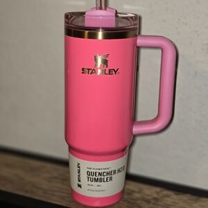 Stanley Pink Parade 30 Oz. NWT